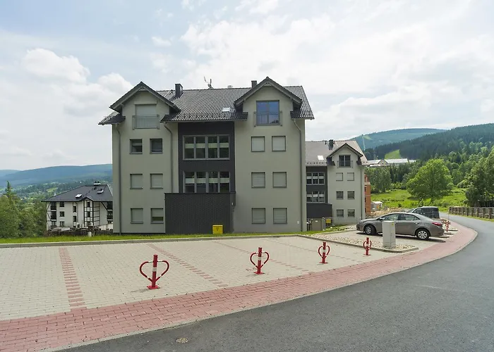 Sun Seasons 24 - Gondola Hotel